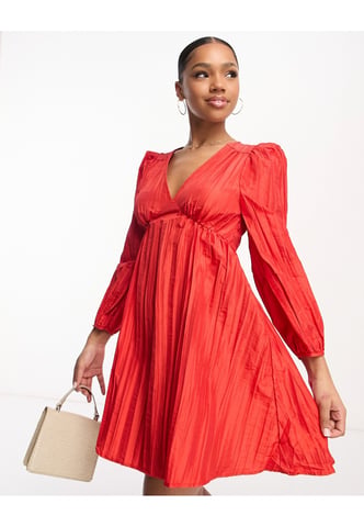 Urban Revivo long sleeve v neck crinkle mini dress in red