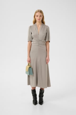 Kleid Slim fit