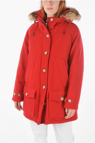 Daunenjacke TUNDRA aus Schurwollmischung mit Echtfell-Detail in Rot