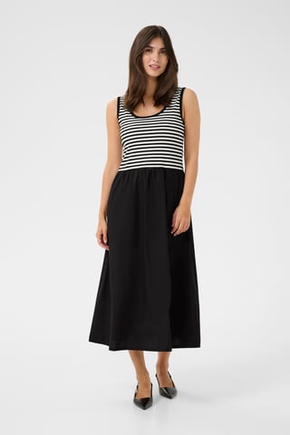 Kleid Fitted