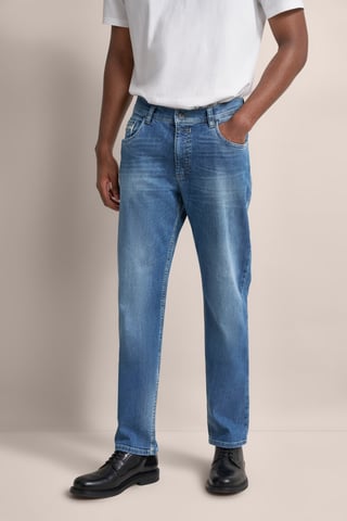 Bugatti Herren Jeans mit einem leichten Used-Look