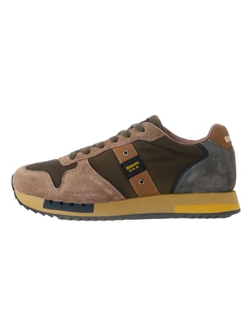 Blauer Sneaker