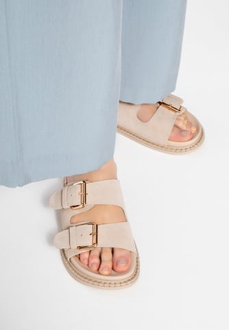 Wittchen Damen-Flip-Flops aus beigefarbenem Wildleder