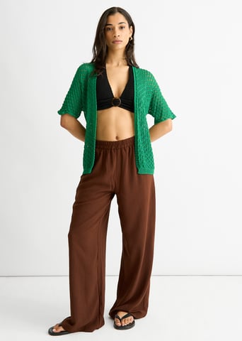 Gini London Cardigan im Häkelstil, offen von Kante zu Kante - Grün