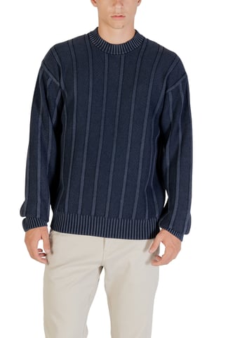 Gestreifter Strick-Pullover mit Rundhalsausschnitt