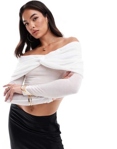 SNDYS mesh bardot twist overlay detalj topp i vitt