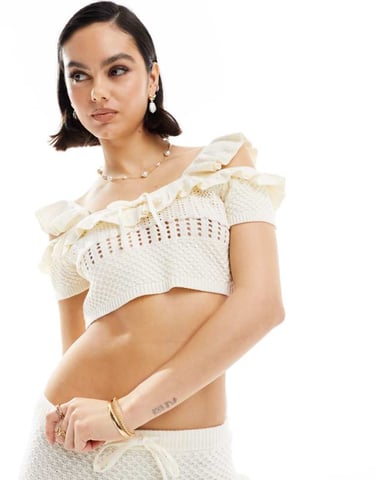 ASOS DESIGN stickad cami-top med knytdetalj matchande i krämfärg