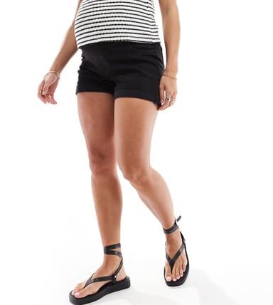 ASOS DESIGN Gravidsjeanskomfort mamma shorts i tvättad svart