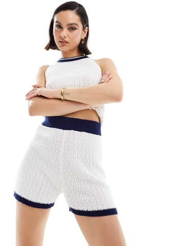 ASOS DESIGN stickad kabelkort co-ord i kräm med kantdetaljer