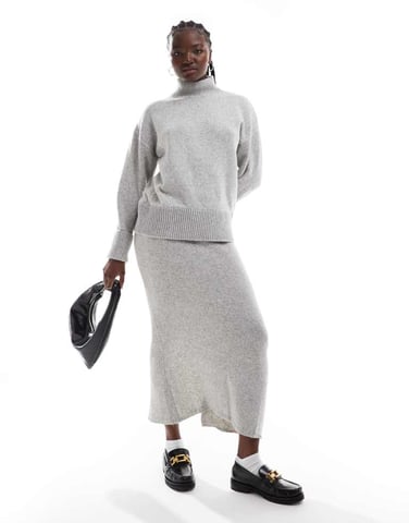ASOS DESIGN stickad maxi nederdel i mellangrå