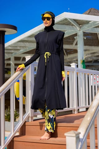 Schwarzes Burkini-Set für islamische Badebekleidung mit vollständiger Abdeckung von Marina