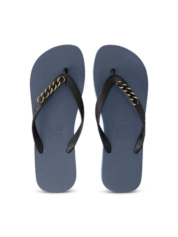 Goldene kleine Flip-Flops, marineblau