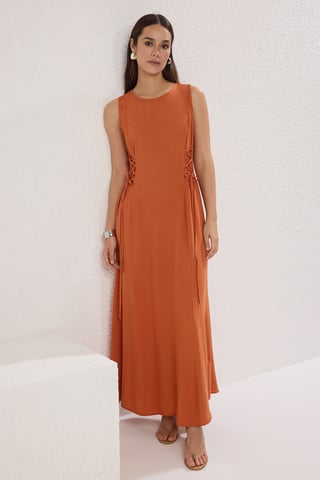 Ärmelloses, gerades Damen-Midikleid für Freizeit und Alltag