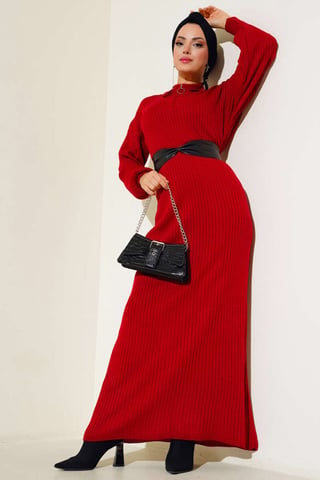 Maxi-Rollkragen-Rippstrickkleid