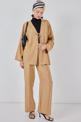 V-Ausschnitt Cardigan und Weite Hosen Set
