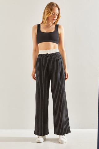 Gestreifte breite Hose mit Schleife