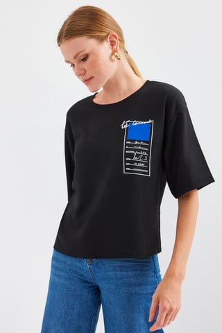 Bedrucktes Rundhals-T-Shirt mit kurzem Arm