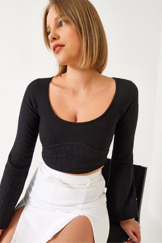 Stitch-Details Crop Top