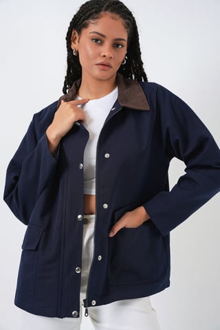 Gabardinejacke mit Knopfverschluss und Taschen