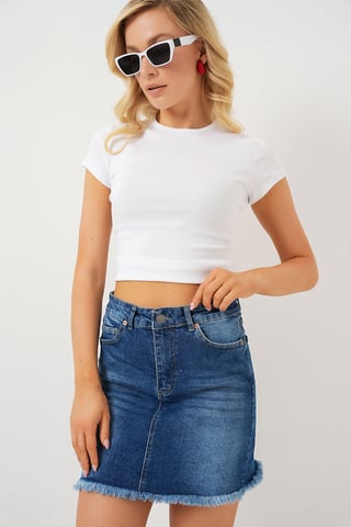 Slim Fit Mini-Denimrock mit Knöpfen