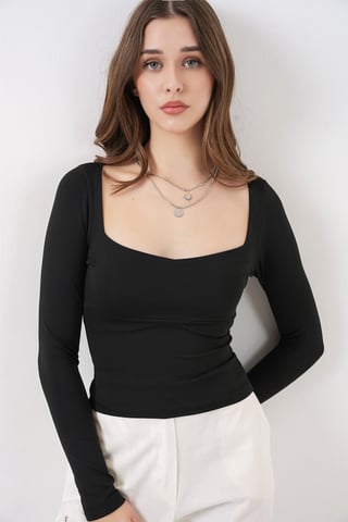 Langarm-Fit-Bluse mit Herzkragen
