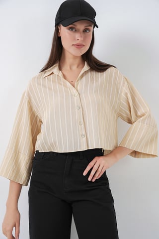 Übergroßes gestreiftes cropped Shirt mit Knopfverschluss