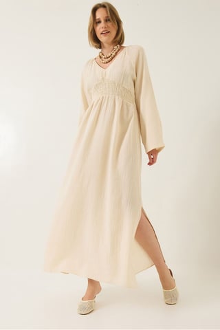 Texturiertes V-Ausschnitt-Midikleid mit gerafftem Taillenbereich