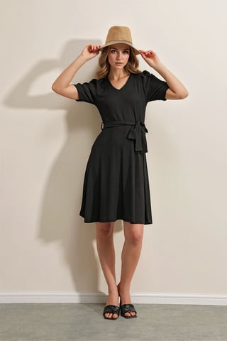 Strukturiertes V-Ausschnitt Midi-Strickkleid mit Schleife