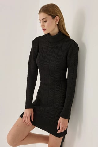 Mini Rollkragen-Strickkleid