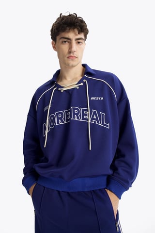 Sweatshirt mit Kordelzug-Ausschnitt und Print