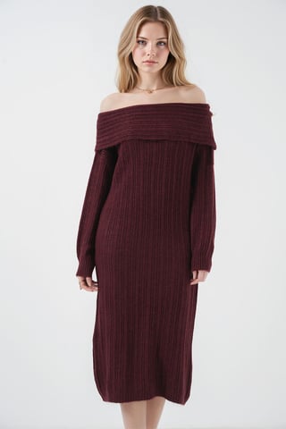 Oversized Rippenstrick-Midi-Kleid mit Madonna-Kragen