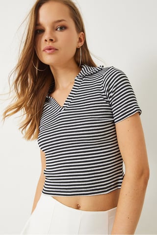 Gestreiftes Slim Fit Crop T-Shirt