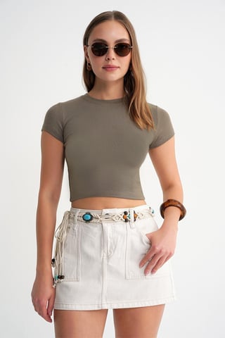 Tailliertes Crop-Strick-T-Shirt