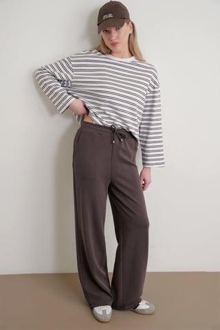 Hochtaillierte Pull-On Gerade-leg-Hosen mit Taschen
