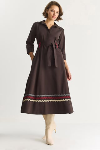 Besticktes Midi-Kleid