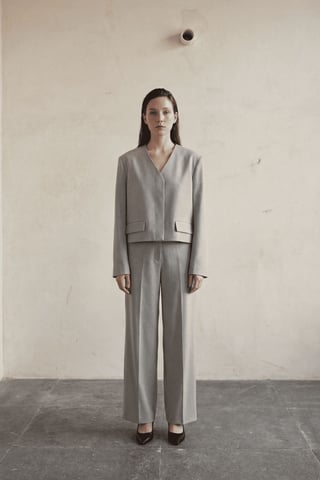 V-Ausschnitt maßgeschneiderte cropped Jacke
