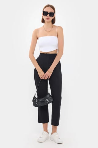 Hochtaillierte Karottenhose