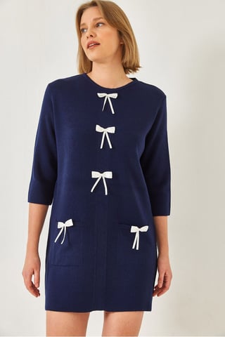 Strickkleid mit Schleife
