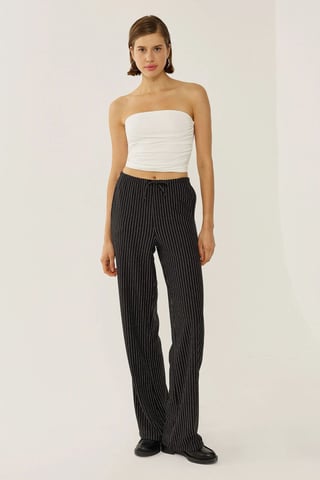 Elastische Hosen mit Streifen