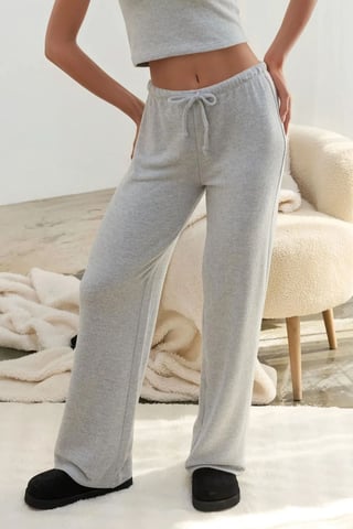 Weiche strukturierte Strickhose mit Schnüren