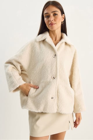 Oversized Plüschjacke mit Knopfschluss