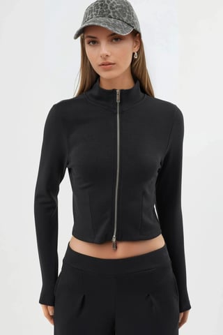 Körpernahe Strickjacke mit Reißverschluss