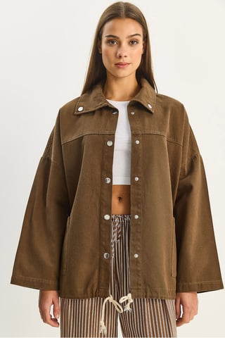 Übergrößige Denim-Button-Up-Jacke