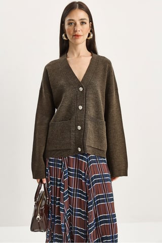 Dicke Rippstrick-V-Ausschnitt-Strickjacke mit Knopfverschluss