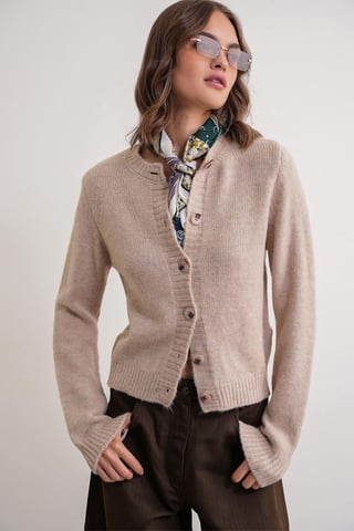 Rippstrick-Button-Cardigan