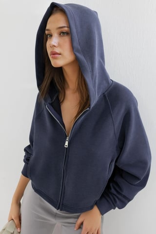Kapuzensweatjacke mit durchgehendem Reißverschluss und Taschen