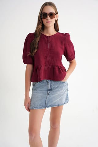 Texturierte Musselin Rundhalsbluse mit Knopfverschluss