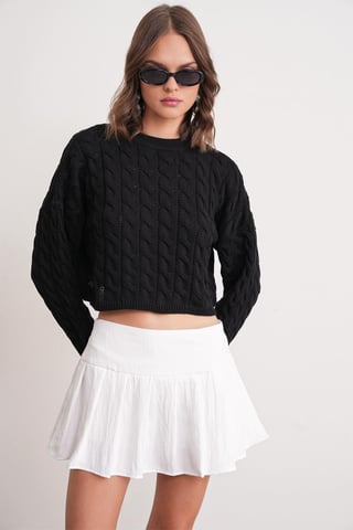 Kabelstrickmuster Rundhals-Pullover