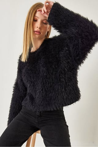 Strukturierter Rundhalsausschnitt-Crop-Pullover mit plüschigen Details