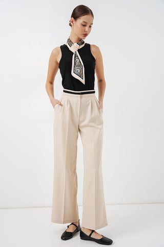 Hochtaillierte weit geschnittene Hose mit Taschen